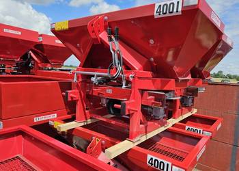 rozsiewacz NAwozu 2 lub 1 talerzowy gwarancja jakości DOWÓZ rozsiewacz NAwozu 2 lub 1 talerzowy gwarancja jakości DOWÓZ