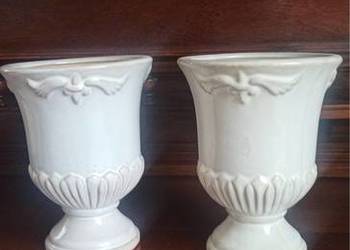 2 Doniczki- amfory. Na nodze. Szkliwione.   Cena 100 zł. Za 2 sztuki.   Wys 2 Doniczki- amfory. Na nodze. Szkliwione.   Cena 100 zł. Za 2 sztuki.   Wys