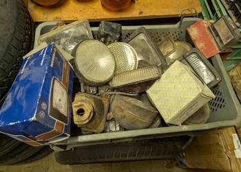 Skrzynka przeróżnych lamp