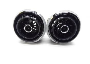 KRATKA NAWIEWU DESKI KONSOLI 8V0820901A AUDI A3 8V