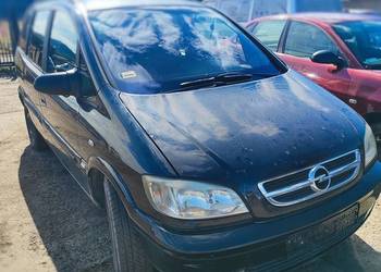 Opel Zafira A szyba przednia