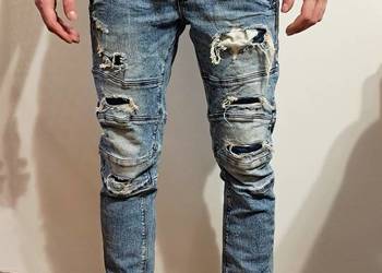 Joggery męskie z dziurami