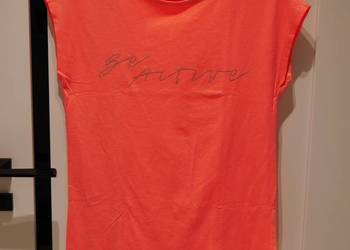 Reserved świetna neonkowa bluzeczka 36 S