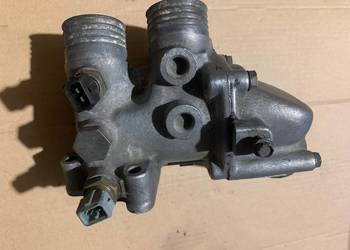BMW E24 E28 E23 E12 M30 obudowa termostatu 1250351