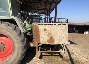 Betoniarka do ciągnika traktora zawieszana