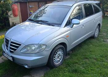 Ssangyong rodius