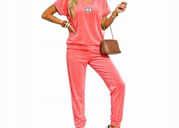 Dres damski welurowy komplet sportowy bluza spodnie kieszenie naszywka