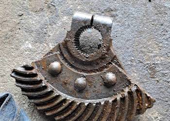 Wycinek zebaty kolumny kierowniczej ursus c330