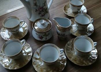 Serwis porcelanowy do kawy lub herbaty