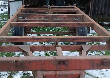 Rama rozrzutnika przyczepy platformy