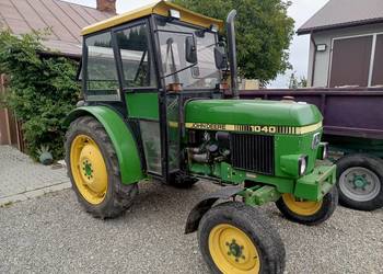 John Deere 1040
