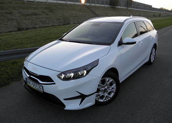Kia Ceed 1,5 T-GDI 160 KM NAVI kamera Tempomat FULL LED Qi Alufelgi ESP