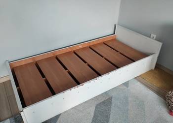 Łóżko 90x200cm wys.30cm (solidne, mont. na konfirmaty)