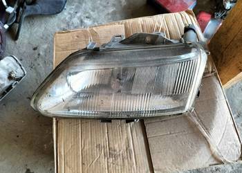RENAULT Laguna I lampa lewa przód