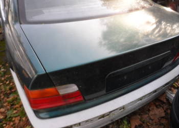 bmw3 e36 czesci tyl  klapa bagaznika kolor BOSTONGRUN METALL