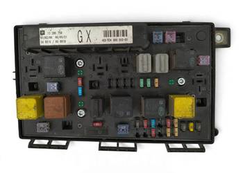 SKRZYNKA BEZPIECZNIKÓW BSI Opel Astra H 13206750 5DK00866808