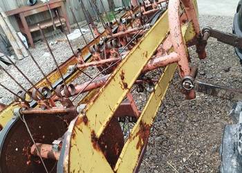 Sprzedam przetrzasarkę! Sprzedam przetrzasarkę!