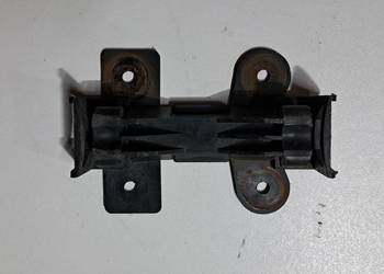 Ślizg zderzaka Audi 80 100 811807253