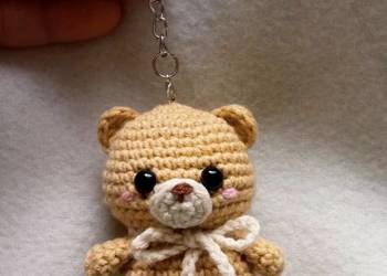 Miś wykonany na szydełku, brelok, zawieszka