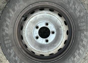 Komplet 4 szt. Opony Letnie na felgach Kleber Transpro 2 225/65R16C