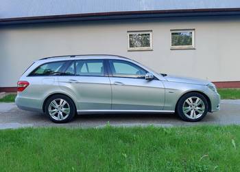 Mercedes-Benz E Klasa W212 (S212) E220d 2011 rok