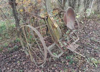 Stara konna przewracarka do siana zabytek PRL Stara konna przewracarka do siana zabytek PRL