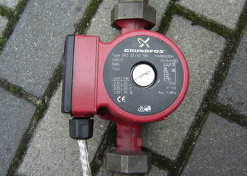 Pompa obiegowa CO centralnego ogrzewania Grundfos UPS 25-40 180 rok 2012 st