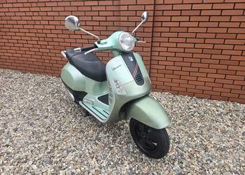 Piaggio Vespa GTS 125