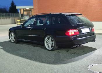 Mercedes w211 e500 V8