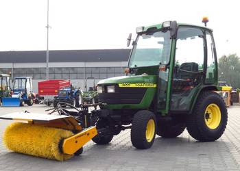Traktor komunalny JOHN DEERE 4100 4x4 Kabina TUZ  (160507.4) - Baras