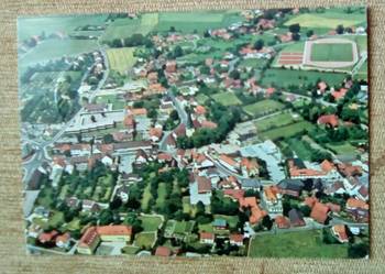 WIDOK Z LOTU PTAKA NA MIASTO RAHDEN