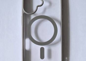 Etui/case przezroczyste z szarymi elementami i z MagSafe na iPhone'a 17