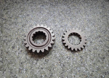 DWA TRYBY ZĘBATKA WAŁU YAMAHA YZ 250 98-03R 2T