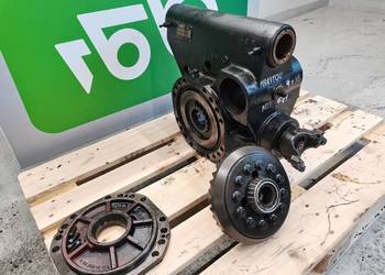 Środek osi Manitou MLT 629 {Spicer 11X35 Tył}