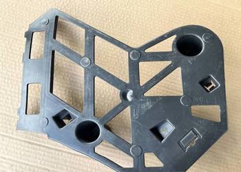 PEUGEOT 308 T9 KOMBI ŚLIZG ZDERZAKA PRAWY TYŁ 9807410180