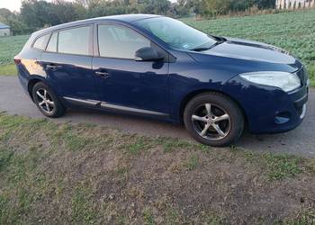 Sprzedam Renault Megane III 2011r 1.6b+g .