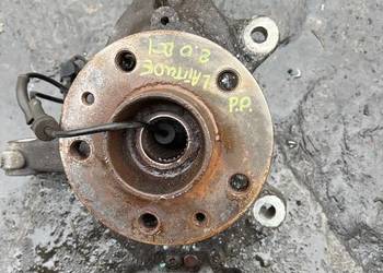 Zwrotnica, Piasta prawy przód Renault Latitude 2.0 Dci