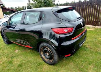 Renault Clio 2015 Benzyna Klima 5 drzwi