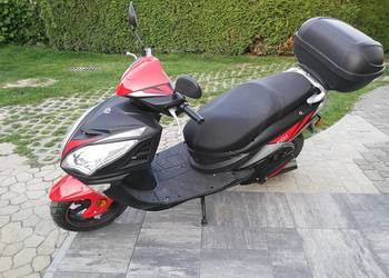 Skuter elektryczny Tailg z kufrem