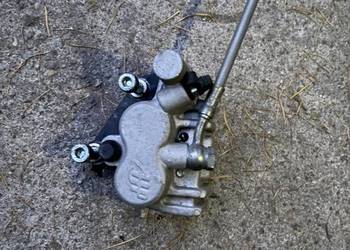 Zacisk hamulcowy przedni Derbi Gp1