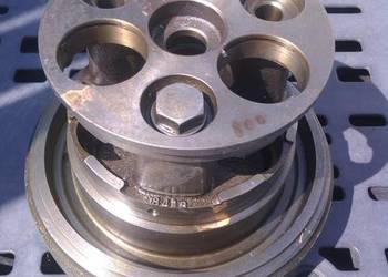 Zestaw do zwolnicy Kobelco PY15V00006F1 CNH PY15V00006R200