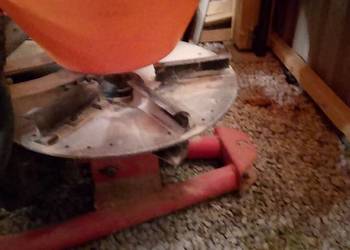 Rozsiewacz nawozów sztucznych firmy Dexwal