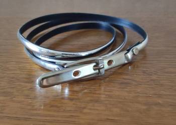 damski srebrny cienki pasek rzemyk giętki elastyczny metalowa broszka