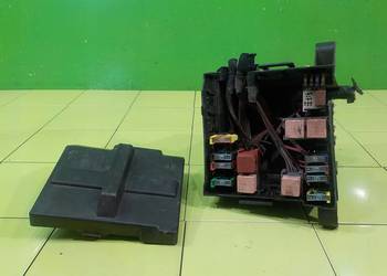 OPEL VIVARO A I TRAFIC II LIFT 2.0 CDTI 09r VAN skrzynka bezpiecznikow