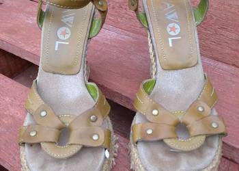 Buty sandały na koturnie 36