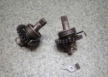 1 SZT. MECHANIZM ROZRUCHU WAŁEK TRYB SPRĘŻYNA KOPKI SUZUKI RM 125 90-00r