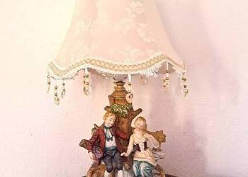 lampka stołowa figuralna porcelanowa