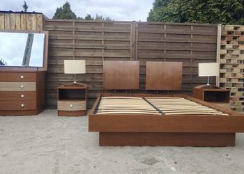 Sypialnia VOX Pacyfik łoże 160x200 + szafki nocne + komoda + lustro