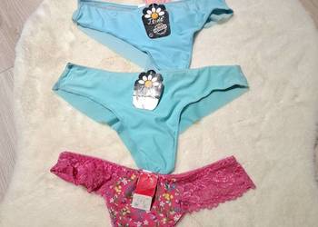 Komplet 4 sztuk stringów kolorowych