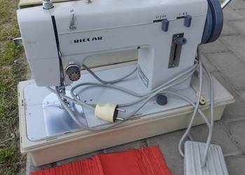 Sprzedam maszynę do szycia